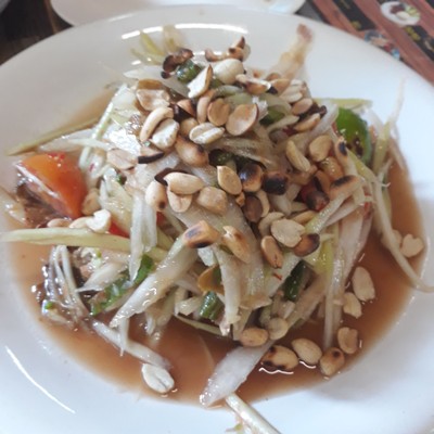 อาหาร หรือ เครื่องดื่ม