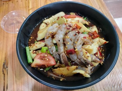 ตำหน่อไม้กุ้งสด