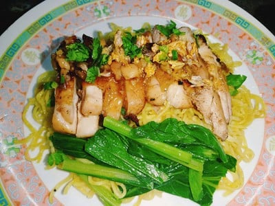 บะหมี่แห้งไก่ย่าง