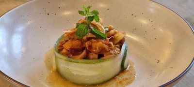 แซลมอนแซ่บ