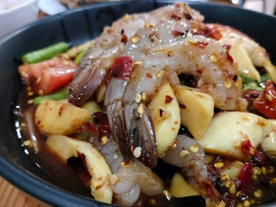 ตำหน่อไม้กุ้งสด