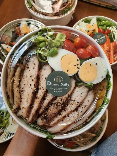 อาหาร หรือ เครื่องดื่ม