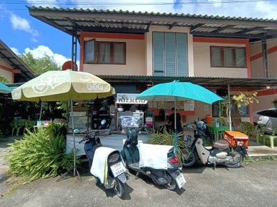 หน้าร้าน ก๋วยเตี๋ยวลับแล ณ เชียงใหม่ หมู่บ้านแกรนด์วิว