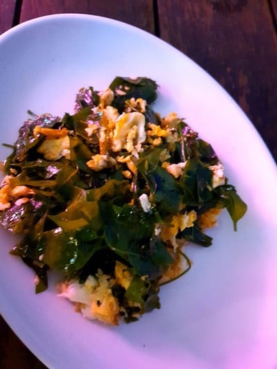 ใบเหลียงผัดไข่