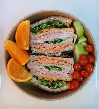 อาหาร หรือ เครื่องดื่ม