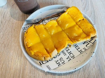 เอทรีคาเฟ่ ปอนด์ สเปเชียลตี้คอฟฟี่ อำเภอ ซ.3