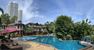 สระว่ายน้ำ/ชายหาด