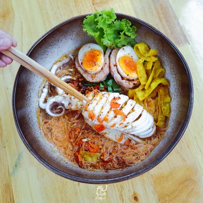 เตี๋ยวต้มยำจัมโบ้ เจ๊.ขวัญ