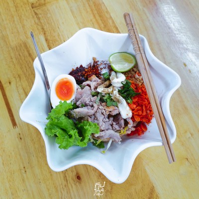 เตี๋ยวต้มยำจัมโบ้ เจ๊.ขวัญ