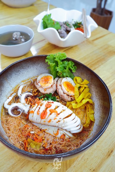 เตี๋ยวต้มยำจัมโบ้ เจ๊.ขวัญ