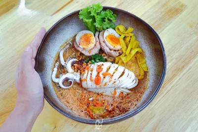 เตี๋ยวต้มยำจัมโบ้ เจ๊.ขวัญ