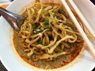 ข้าวซอยไก่