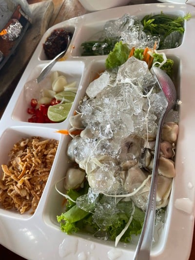 หอยนางรมทรงเครื่อง