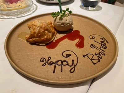 Baked brie cheese&cinnamon icecream