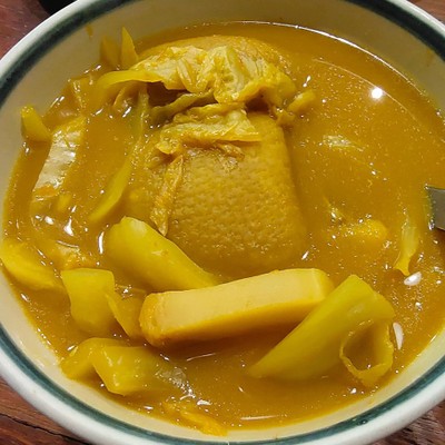 แกงเหลืองขาหมูเกี้ยมช่าย