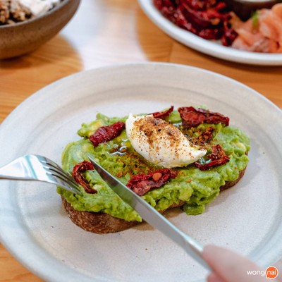Sarnies Roastery Soi Tonson