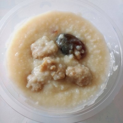 โจ๊กหมูสับ+ไข่เยี่ยวม้า