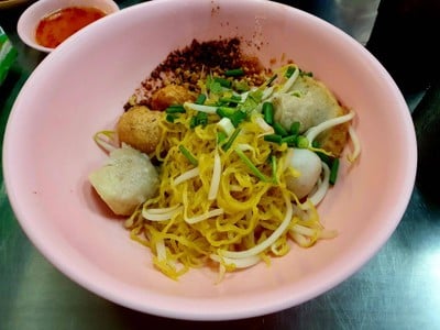 เมนูของร้าน เจ๊โหนก ก๋วยเตี๋ยวลูกชิ้นแคะ (พระราม 2) พระราม 2