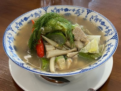 แกงอ่อมกระดูกหมูอ่อน