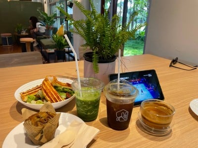 ไลท์ มินิท โฮม คาเฟ่ ไลท์ มินิท โฮม คาเฟ่