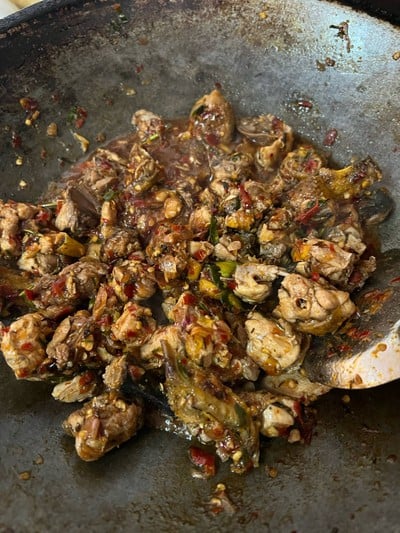 วิธีทำ ผัดเผ็ดไก่บ้าน วิธีทำ ผัดเผ็ดไก่บ้าน