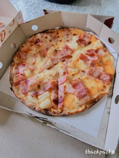 พิซซ่าหน้าฮาวายเอี้ยน