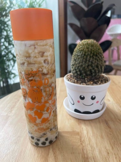 ชานมมีความสุข