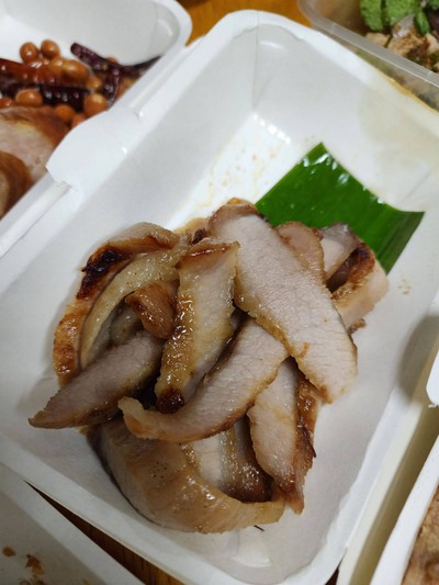 อาหาร หรือ เครื่องดื่ม