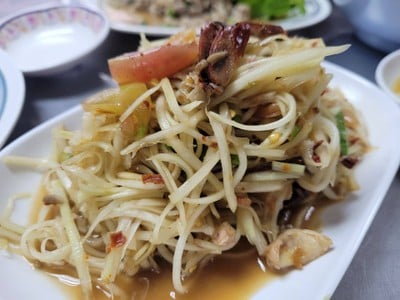 ไก่ทอดเจ๊กี ส้มตำโปโล ซอย โปโล