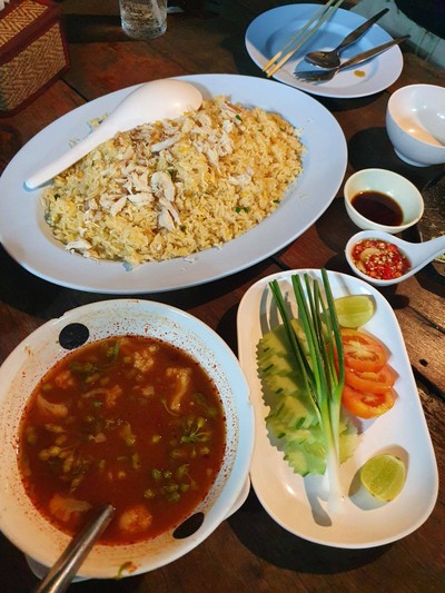 อาหาร หรือ เครื่องดื่ม