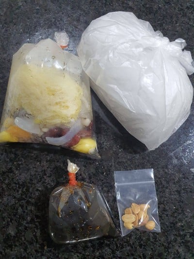 อาหาร หรือ เครื่องดื่ม