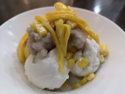 อาหาร หรือ เครื่องดื่ม
