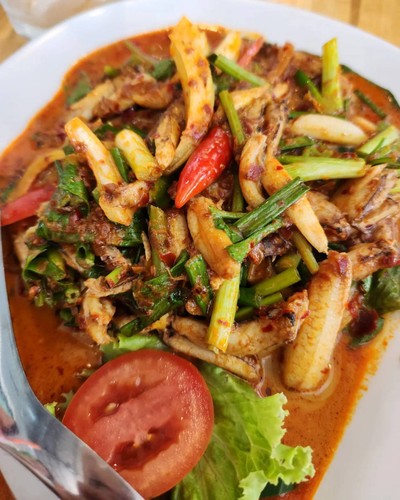 อาหาร หรือ เครื่องดื่ม