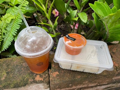 อาหาร หรือ เครื่องดื่ม