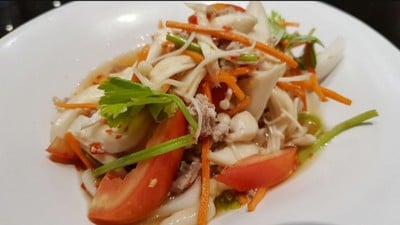 ยำเห็ดรวม