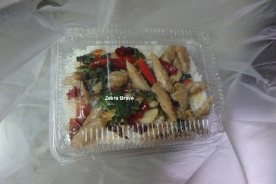 ข้าวกะเพราหมูชิ้น