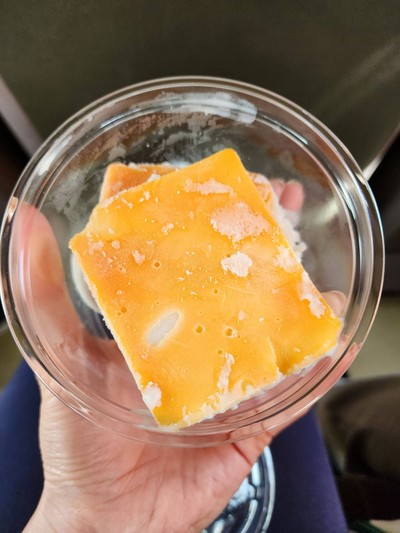 อาหาร หรือ เครื่องดื่ม