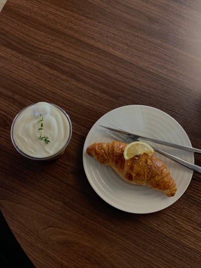 Salted Cream Cold Brew
Lemon Sugar Croissant
เมนูแนะนำของทางร้าน