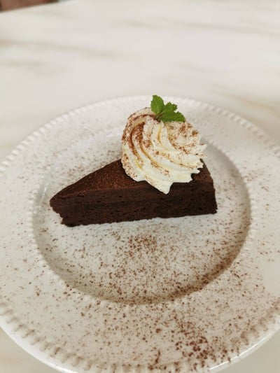 อาหาร หรือ เครื่องดื่ม