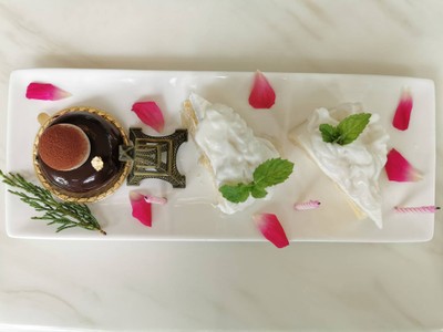 อาหาร หรือ เครื่องดื่ม