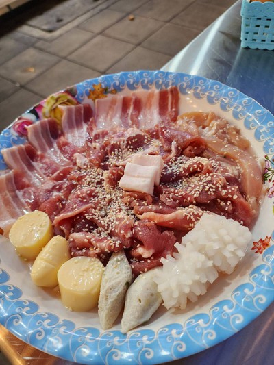 อาหาร หรือ เครื่องดื่ม