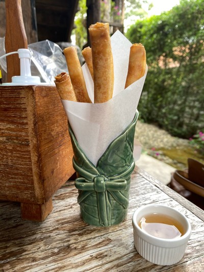 โรลกุ้งทอด