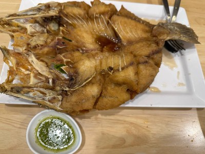 ปลากะพงทอดน้ำปลา