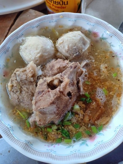 ก๋วยเตี๋ยวโบราณบ้านดอนยอ (  โกชาติ )