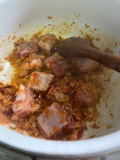 วิธีทำ “อ่อมกระดูกหมู” วิธีทำ “อ่อมกระดูกหมู”