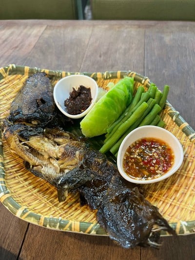 เมนูของร้าน ตะบันตำ ตำถาดบันลือโลก ปิ่นเงินพลาซ่า