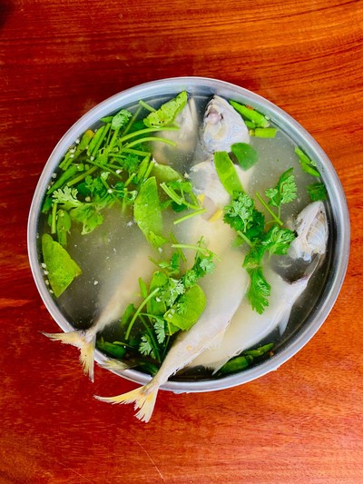 ปลาทูต้มยำ