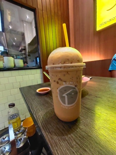 ชาเย็นรุ่มรวย