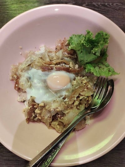 ก๋วยเตี๋ยวคั่วไก่