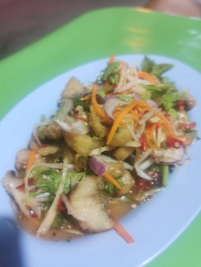 ยำปลาสลิด